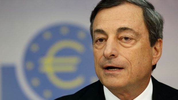 AMB/Draghi:  Kurlardaki oynaklık ve döviz hareketleri yakın izlemeyi gerektiriyor