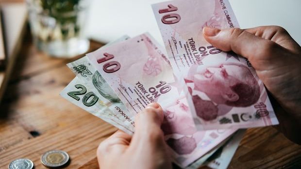 Türk halkı nakit parasını evde saklıyor
