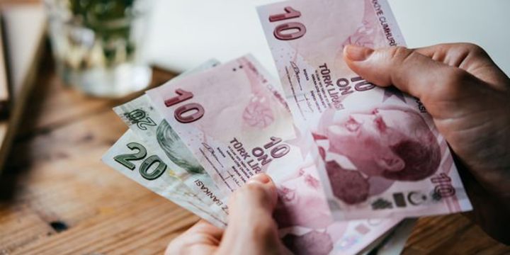 Türk halkı nakit parasını evde saklıyor Türk halkı nakit parasını evde saklıyor