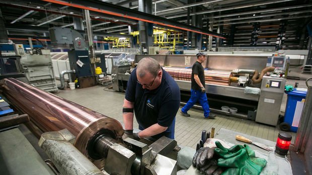 Almanya'da imalat PMI'sı Şubat'ta geriledi