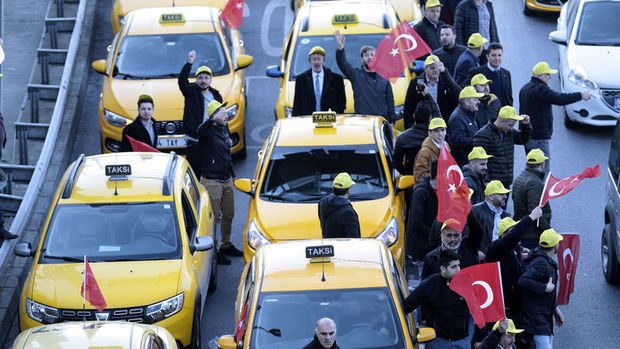 UBER davası taksicilerin protestosuyla başladı