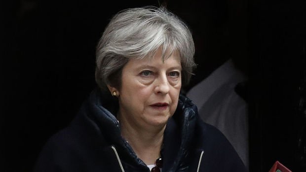 Theresa May: 23 Rus diplomatı sınır dışı edeceğiz
