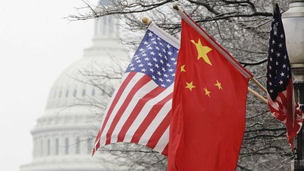 Trump ABD'nin Çin'le ticaret açığını 100 milyar dolar düşürmek istiyor