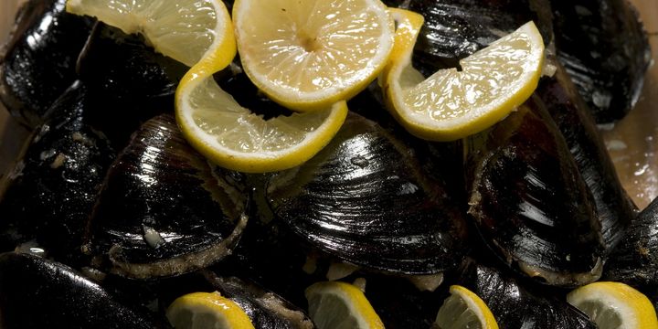 1,1 ton kaçak midye ele geçirildi