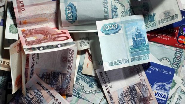 Rusya 3 yıldır ilk kez ruble tahvil ihalesini iptal etti