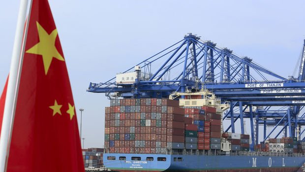 Çin 13 ayın ilk dış ticaret açığını kaydetti