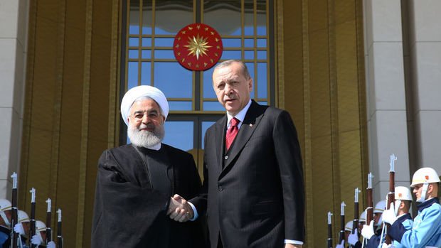Cumhurbaşkanı Erdoğan, Ruhani'yle görüştü