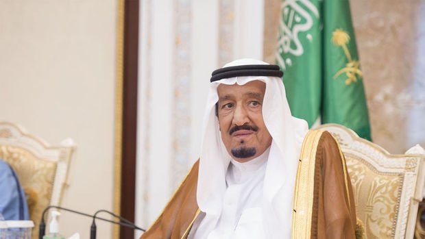 Suudi Arabistan'da Kraliyet Sarayı yakınında silah sesleri duyuldu