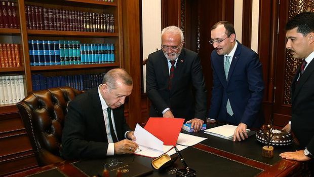 Erdoğan cumhurbaşkanı adaylığı muvafakatnamesini imzaladı
