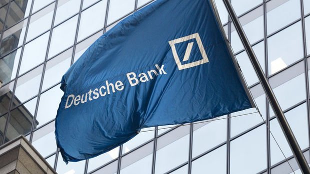 Deutsche Bank 7 binden fazla kişiyi işten çıkaracak