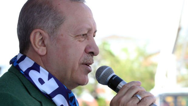 Erdoğan: Paranızı TL'ye yatırın