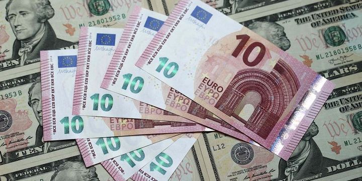 Dolar “İtalya” ile euro karşısında 6 buçuk ayın zirvesine yakın