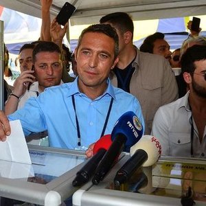 FENERBAHÇE'NİN YENİ BAŞKANI ALİ KOÇ
