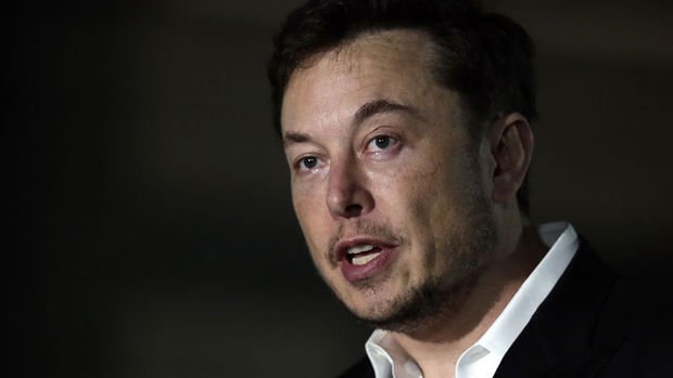 Elon Musk 25 milyon dolarlık Tesla hissesi aldı