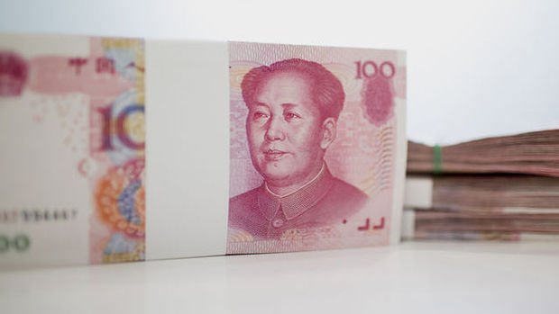 Yuandaki düşüş zayıf gelen ekonomik verinin ardından sürüyor