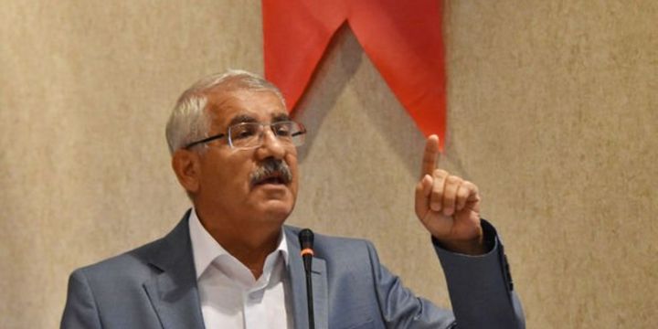 İYİ Partili vekilden AK Parti