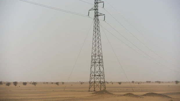 İran Irak'a elektrik akışını kesti