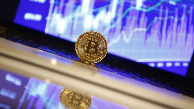 Bitcoin boğası Lee'nin kripto para için yıl sonu tahmini 25,000 $