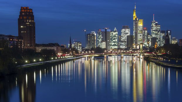 Frankfurt “Brexit” yarışında öncülüğünü kaybediyor