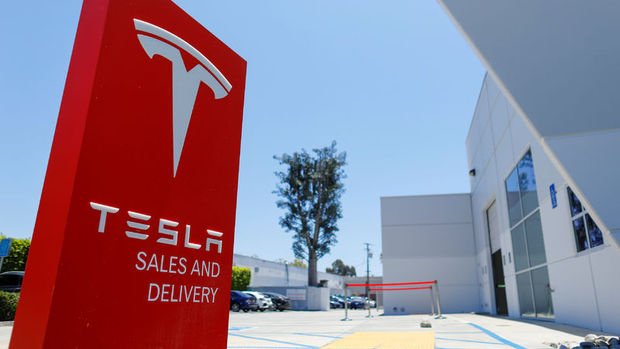 Tesla'da iptaller yeni siparişleri geçti