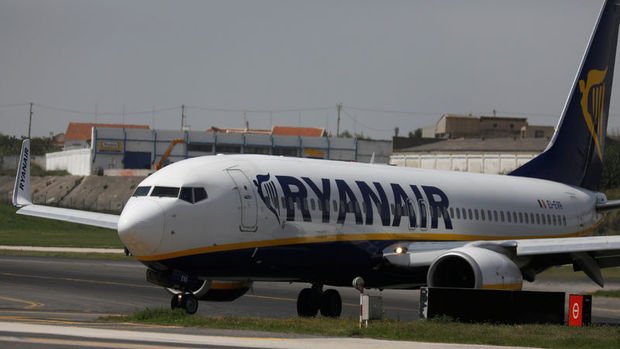 Ryanair çalışanları 4 ülkede greve gitti