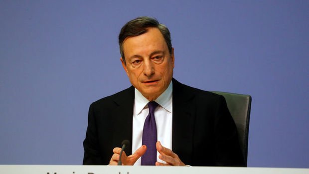 AMB/Draghi: Enflasyona ilişkin belirsizlik azalıyor