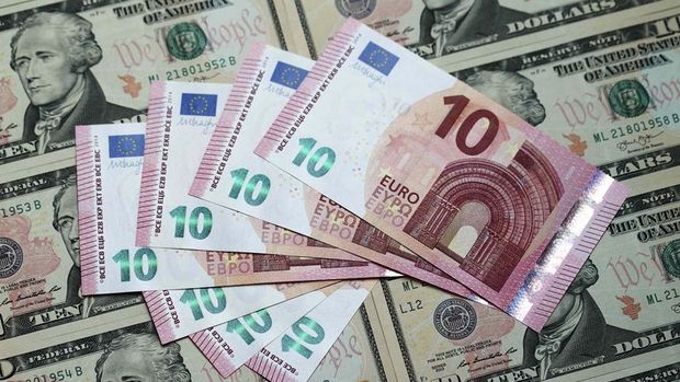 Euro “AMB” ardından dolar karşısında güçsüz seyrini sürdürdü