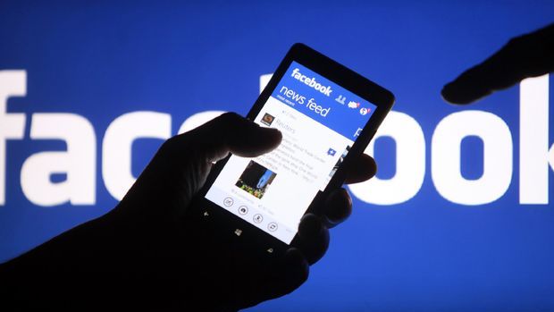 Facebook ABD borsa açılışında % 18 düştü