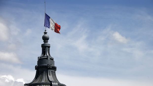 Fransa'da ekonomik büyüme 2. çeyrekte beklentileri karşılamadı