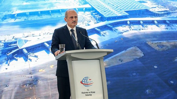 Bakan Turhan Dan Istanbul Yeni Havalimani Aciklamasi Bloomberg Ht