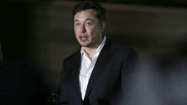 Elon Musk,Tesla'yı borsadan çekme kararından vazgeçti