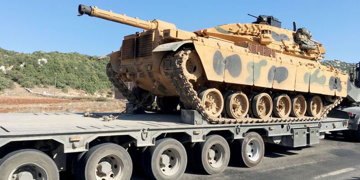 M-60 tankları İdlib göçünü durdurmak için Suriye sınırına gidiyor