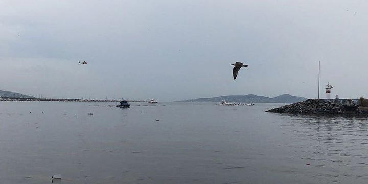Maltepe açıklarında helikopter düştü
