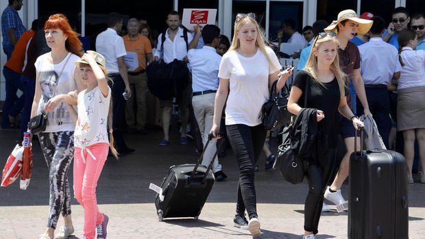 Antalya'ya havayoluyla gelen yabancı turist sayısı 9,6 milyona yükseldi