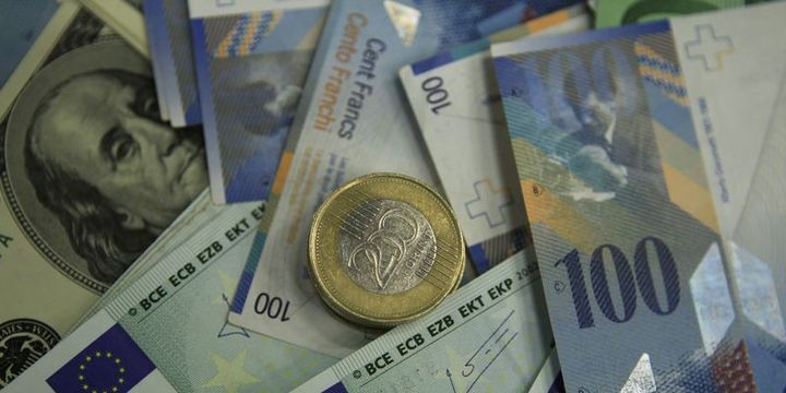 Euro/dolar 3 günlük yükselişin ardından düştü