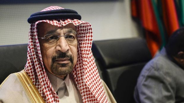 Khalid al-Falih: Petrolü siyasetten izole ettik
