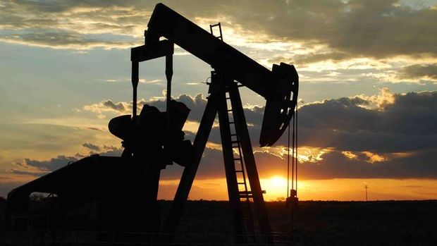 İran Rusya üzerinden petrol satacağı iddialarını yalanladı