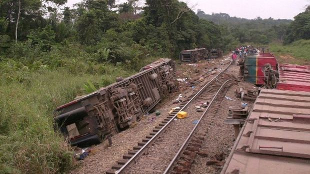 Demokratik Kongo'da tren raydan çıktı: 40 ölü