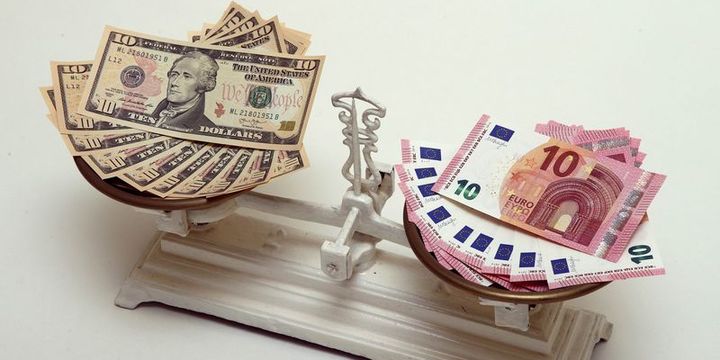 Euro/dolar 1 yıldan beri ilk kez 1.13