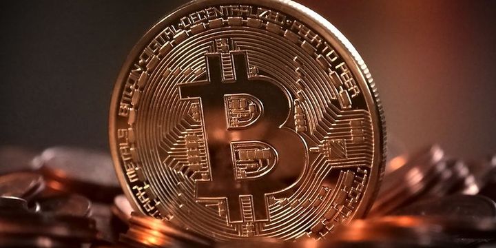 Bitcoin 2 günde yüzde 20 düşerek 4,500 doların altına geriledi