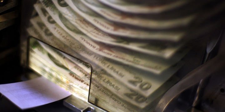 Bankacılık sektörünün kredi hacmi azaldı