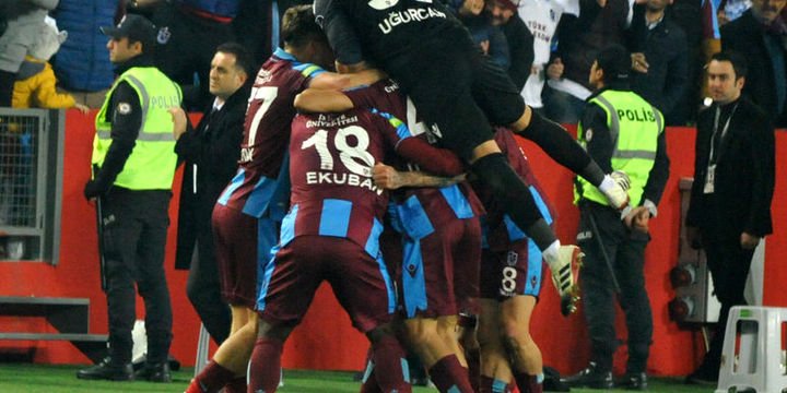 Trabzonspor borsada yatırımcısını sevindirirken, Fenerbahçe üzdü