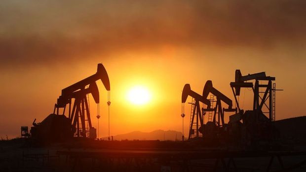 S. Arabistan: OPEC'in üretimi azaltıp azaltmayacağını söylemek için erken