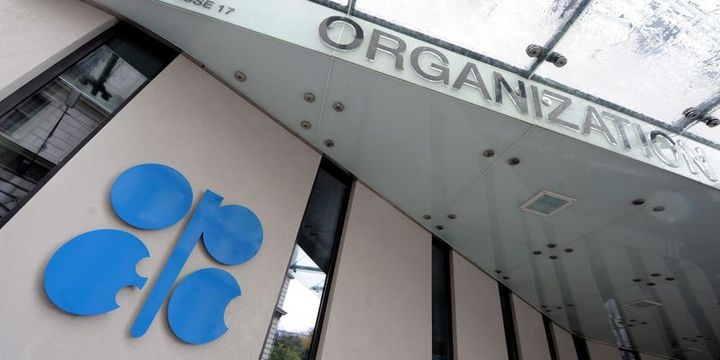Delegeler: OPEC üretimin 1,2 milyon varil kısılması konusunda anlaştı