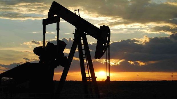 ABD petrol fiyatı tahminini 11 dolar düşürdü