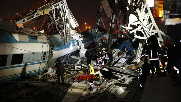 Ankara'daki Yüksek Hızlı Tren kazasında 9 kişi hayatını kaybetti