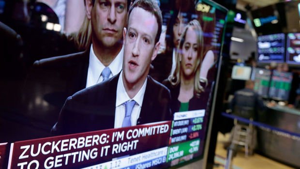 Facebook’un değeri 5 ayda 242 milyar dolar eridi
