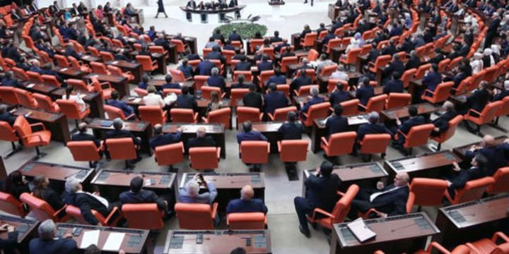 Köprü geçiş cezalarına af getiren yasa teklifi Meclise sunuldu