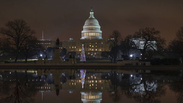 ABD'de Temsilciler Meclisi hükümetin açılmasına imkan veren tasarıyı onayladı