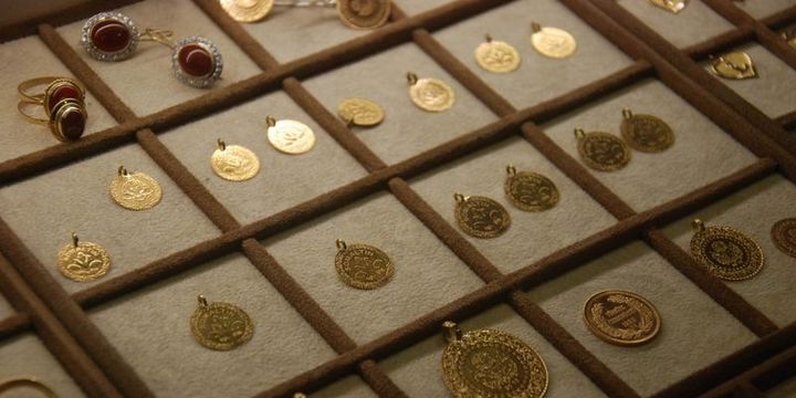 Gram altın 226 lira seviyelerinde